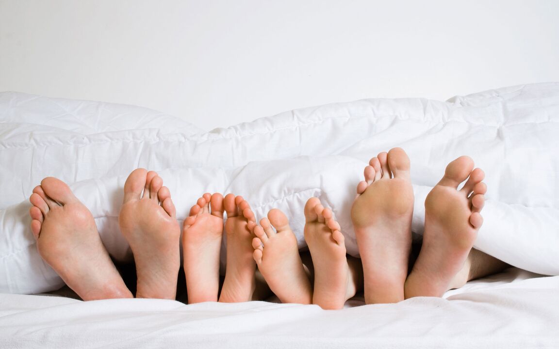 Glivice na nohtih na nogah so priljubljena bolezen 21. stoletja, ki prizadene vsakega petega človeka